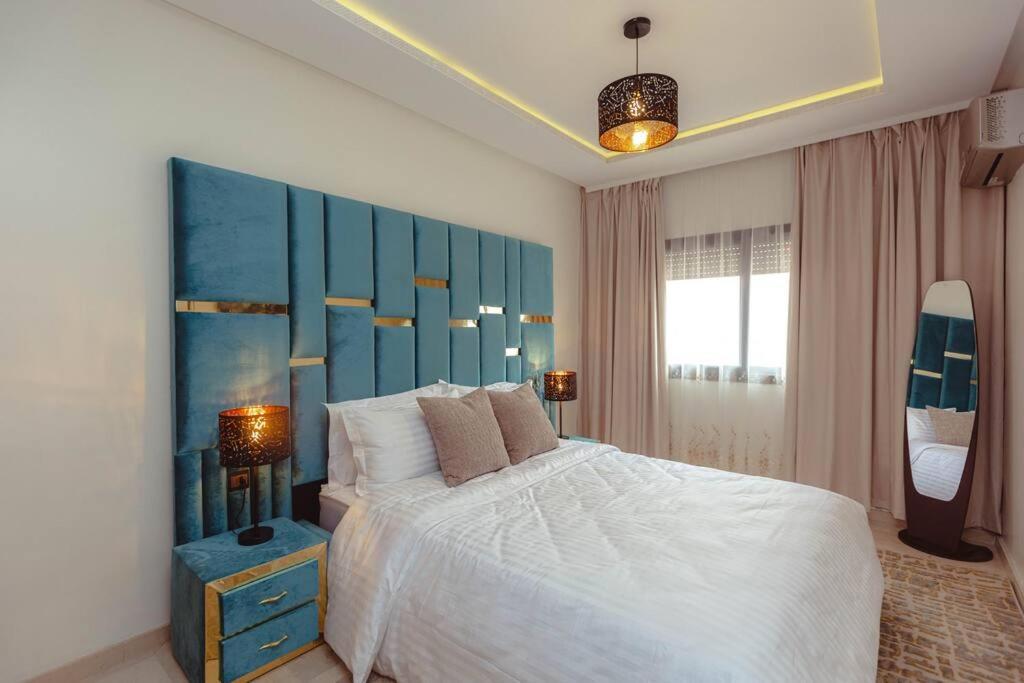 Cozy 2-Bedroom Apartment In Gueliz, Marrakech Маракеш Екстериор снимка